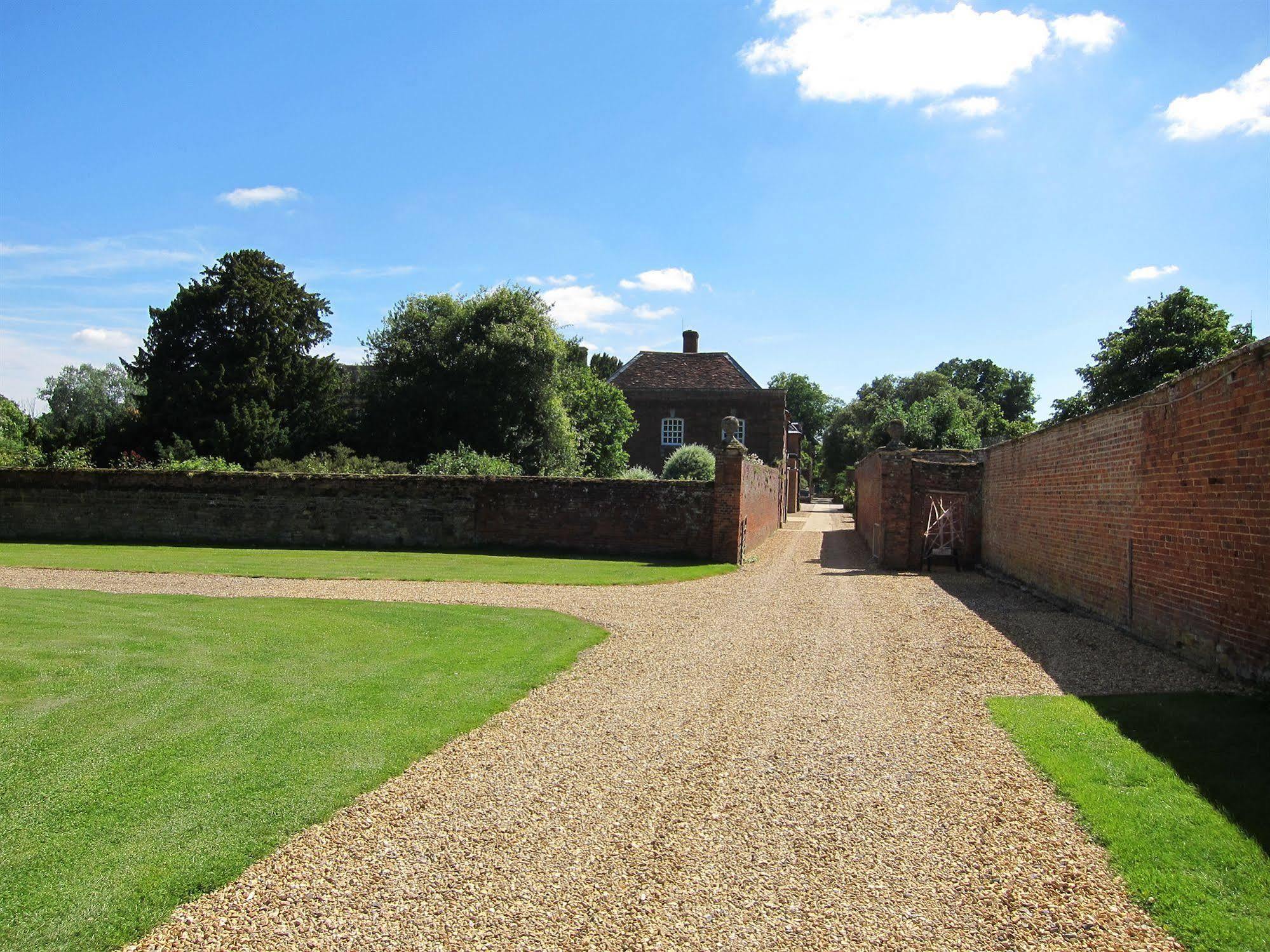 Chicheley Hall Exteriér fotografie